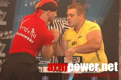 Vendetta in Dubai # Siłowanie na ręce # Armwrestling # Armpower.net