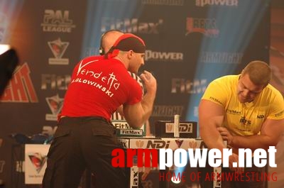 Vendetta in Dubai # Armwrestling # Armpower.net