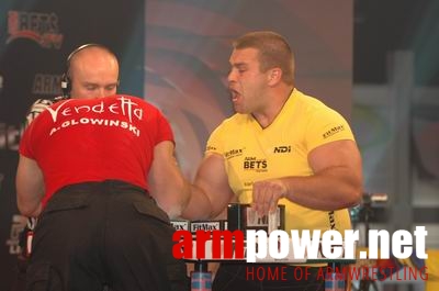 Vendetta in Dubai # Armwrestling # Armpower.net