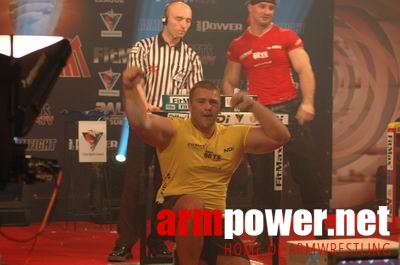 Vendetta in Dubai # Armwrestling # Armpower.net