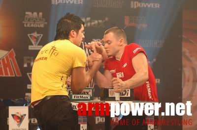 Vendetta in Dubai # Siłowanie na ręce # Armwrestling # Armpower.net