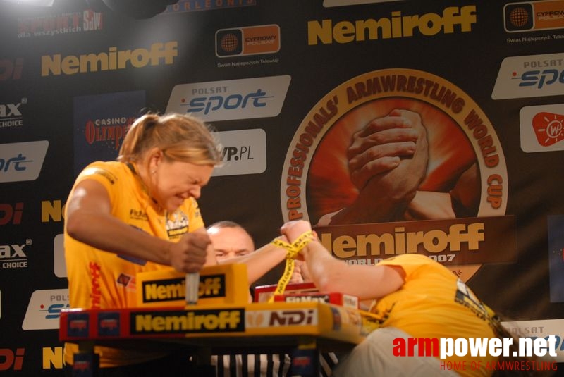 Nemiroff World Cup 2007 - Day 1 # Siłowanie na ręce # Armwrestling # Armpower.net