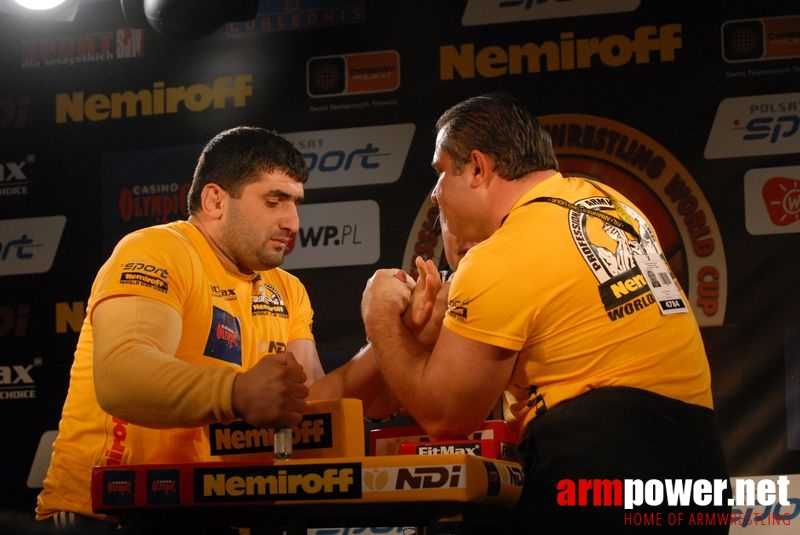 Nemiroff World Cup 2007 - Day 1 # Siłowanie na ręce # Armwrestling # Armpower.net