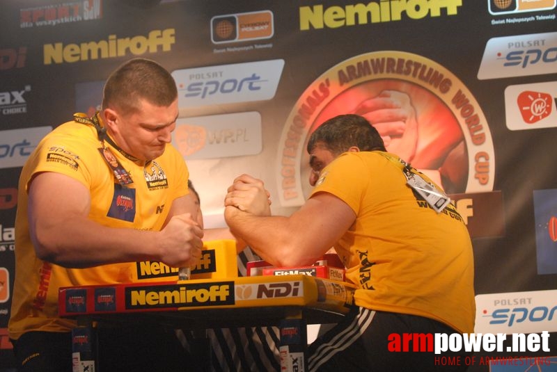 Nemiroff World Cup 2007 - Day 1 # Armwrestling # Armpower.net