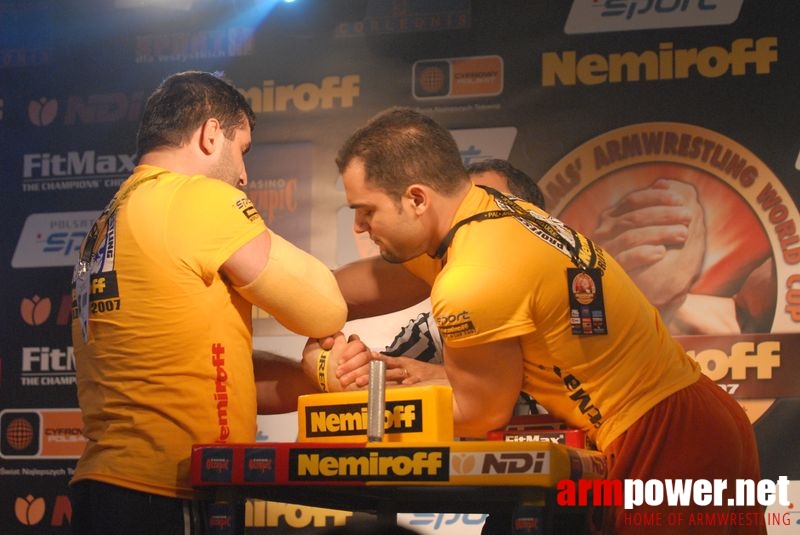 Nemiroff World Cup 2007 - Day 1 # Siłowanie na ręce # Armwrestling # Armpower.net