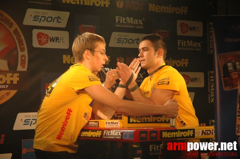 Nemiroff World Cup 2007 - Day 1 # Siłowanie na ręce # Armwrestling # Armpower.net