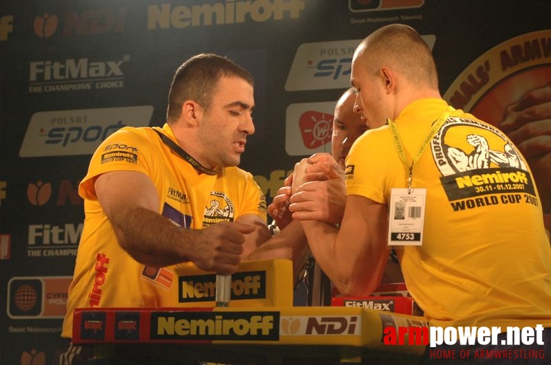 Nemiroff World Cup 2007 - Day 1 # Armwrestling # Armpower.net