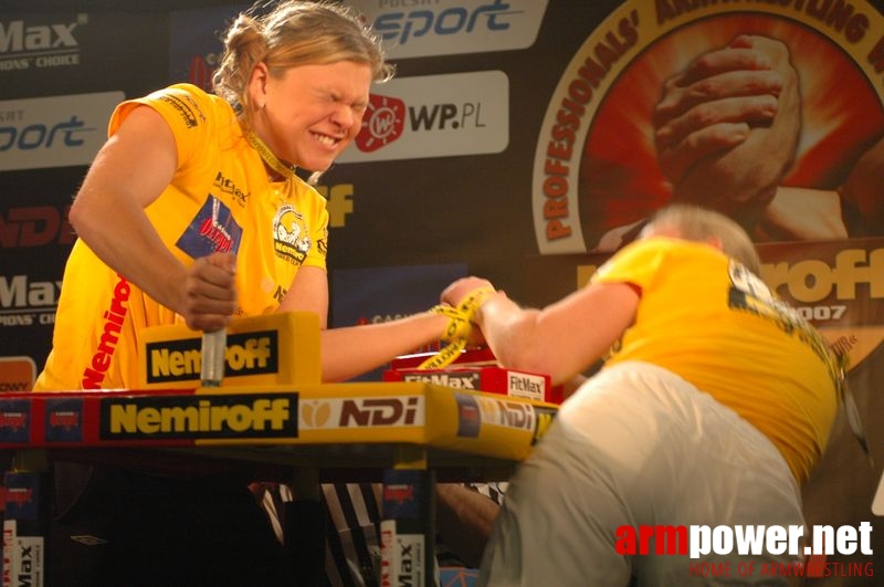 Nemiroff World Cup 2007 - Day 1 # Armwrestling # Armpower.net