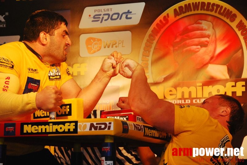 Nemiroff World Cup 2007 - Day 1 # Armwrestling # Armpower.net