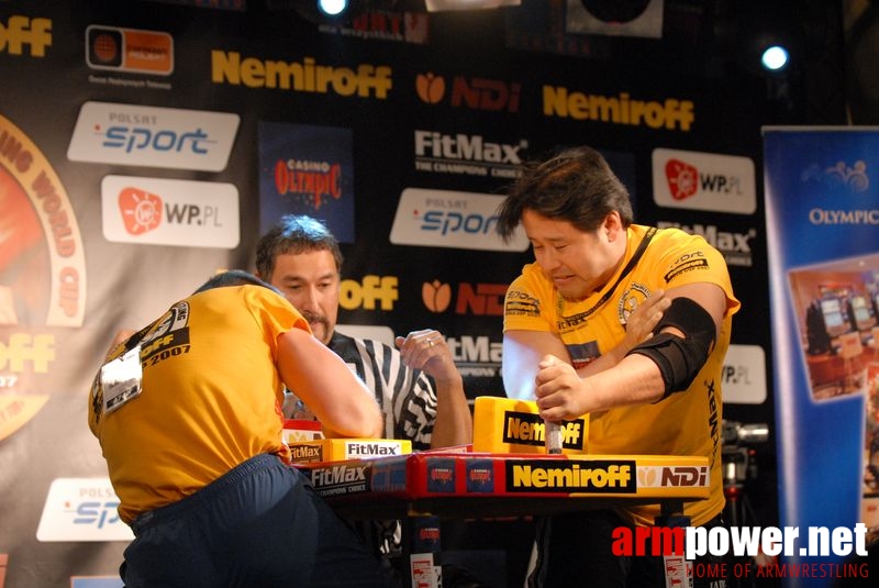 Nemiroff World Cup 2007 - Day 2 # Siłowanie na ręce # Armwrestling # Armpower.net