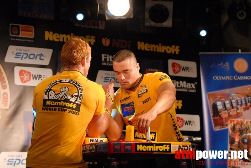 Nemiroff World Cup 2007 - Day 2 # Siłowanie na ręce # Armwrestling # Armpower.net