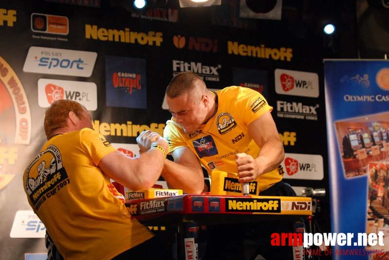 Nemiroff World Cup 2007 - Day 2 # Siłowanie na ręce # Armwrestling # Armpower.net