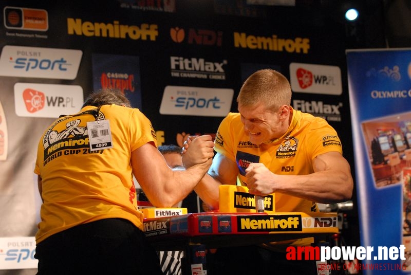 Nemiroff World Cup 2007 - Day 2 # Siłowanie na ręce # Armwrestling # Armpower.net