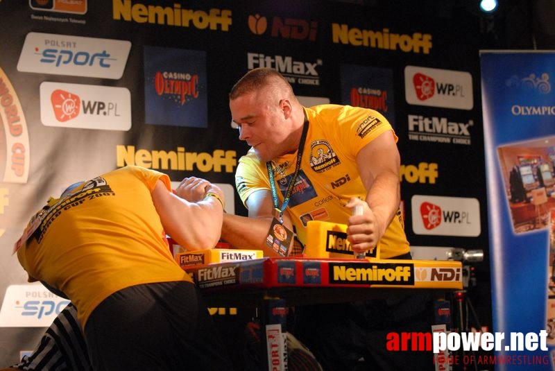 Nemiroff World Cup 2007 - Day 2 # Siłowanie na ręce # Armwrestling # Armpower.net