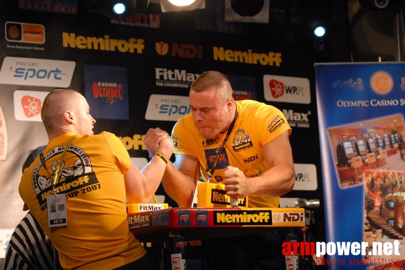 Nemiroff World Cup 2007 - Day 2 # Siłowanie na ręce # Armwrestling # Armpower.net