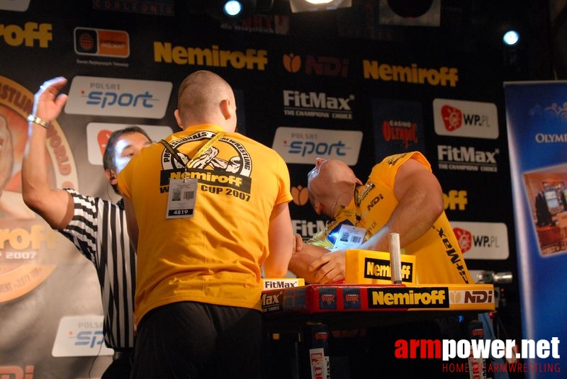 Nemiroff World Cup 2007 - Day 2 # Siłowanie na ręce # Armwrestling # Armpower.net