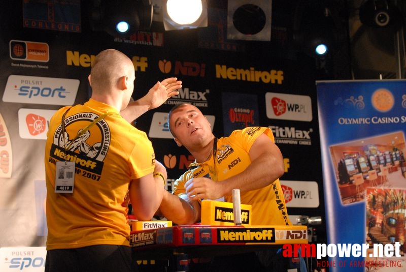 Nemiroff World Cup 2007 - Day 2 # Siłowanie na ręce # Armwrestling # Armpower.net