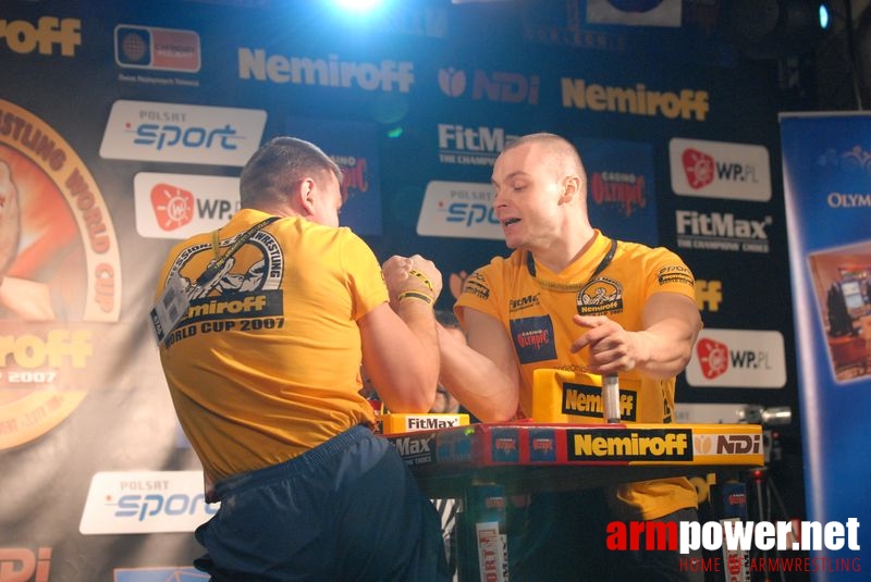 Nemiroff World Cup 2007 - Day 2 # Siłowanie na ręce # Armwrestling # Armpower.net