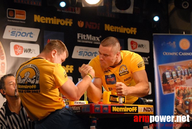 Nemiroff World Cup 2007 - Day 2 # Siłowanie na ręce # Armwrestling # Armpower.net