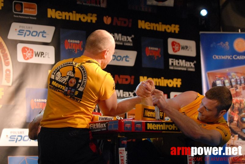 Nemiroff World Cup 2007 - Day 2 # Siłowanie na ręce # Armwrestling # Armpower.net