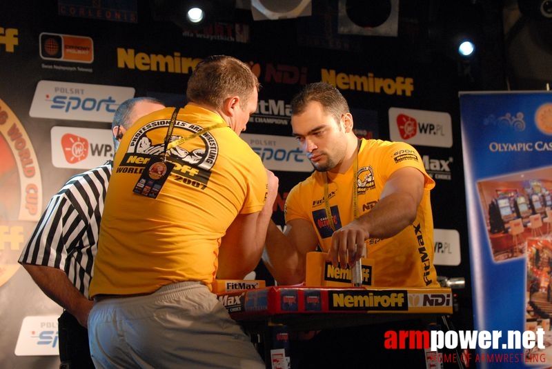 Nemiroff World Cup 2007 - Day 2 # Siłowanie na ręce # Armwrestling # Armpower.net