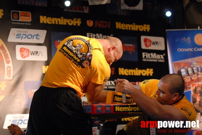 Nemiroff World Cup 2007 - Day 2 # Siłowanie na ręce # Armwrestling # Armpower.net