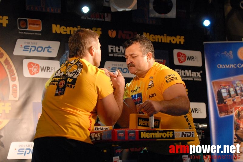 Nemiroff World Cup 2007 - Day 2 # Siłowanie na ręce # Armwrestling # Armpower.net