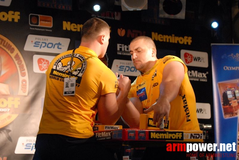 Nemiroff World Cup 2007 - Day 2 # Siłowanie na ręce # Armwrestling # Armpower.net