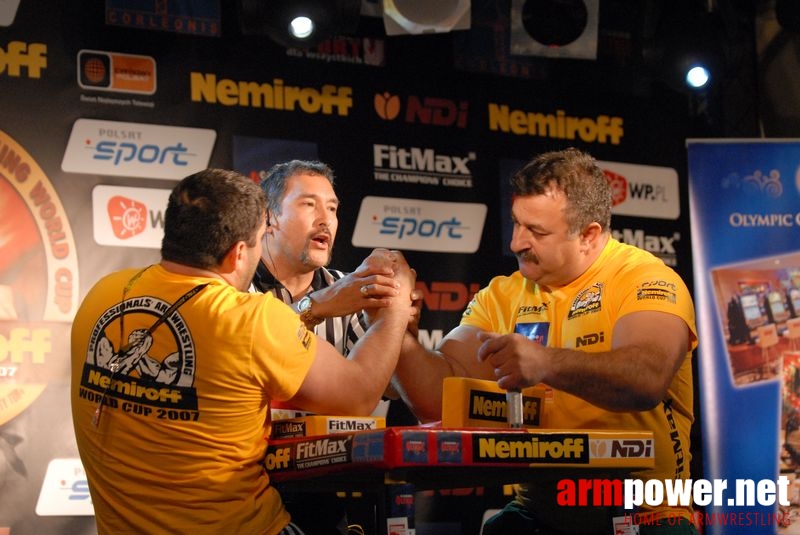 Nemiroff World Cup 2007 - Day 2 # Siłowanie na ręce # Armwrestling # Armpower.net