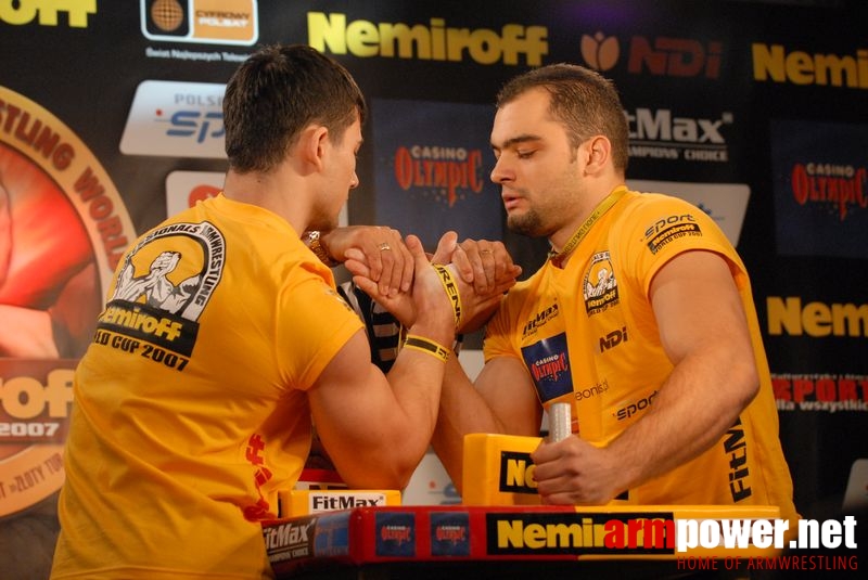 Nemiroff World Cup 2007 - Day 2 # Siłowanie na ręce # Armwrestling # Armpower.net