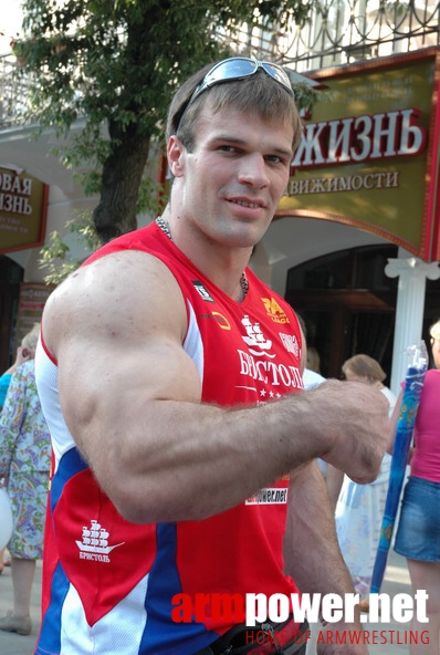 Vendetta Yalta - Parade # Armwrestling # Armpower.net