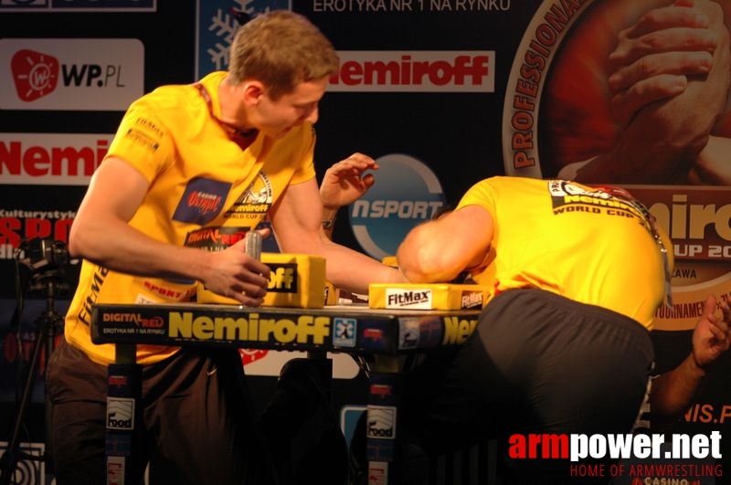 Nemiroff 2008 - Day 1 - Left hand # Armwrestling # Armpower.net