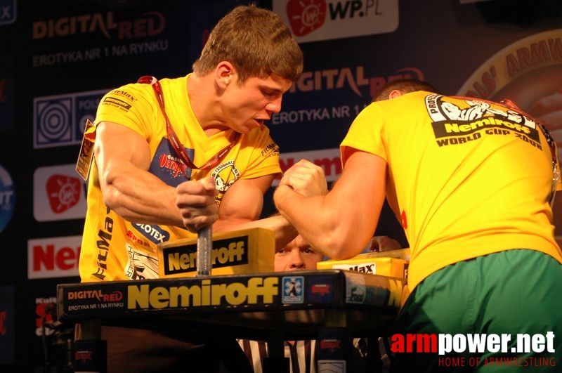 Nemiroff 2008 - Day 1 - Left hand # Siłowanie na ręce # Armwrestling # Armpower.net