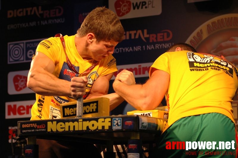 Nemiroff 2008 - Day 1 - Left hand # Siłowanie na ręce # Armwrestling # Armpower.net