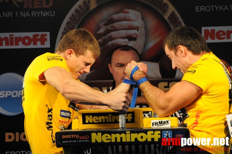 Nemiroff 2008 - Day 1 - Left hand # Siłowanie na ręce # Armwrestling # Armpower.net