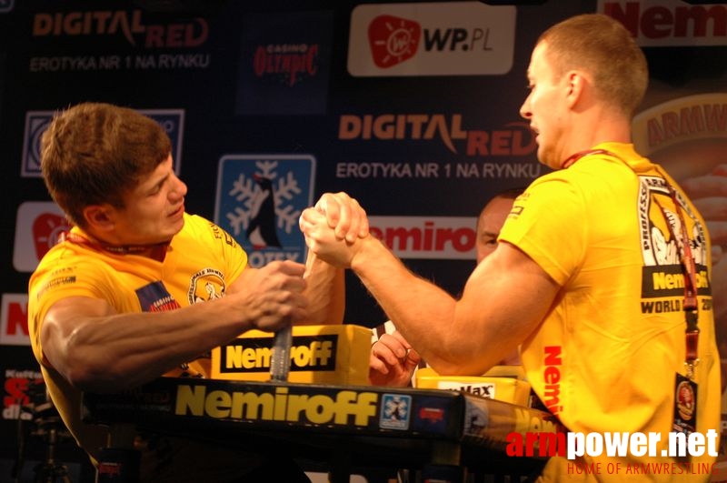 Nemiroff 2008 - Day 1 - Left hand # Siłowanie na ręce # Armwrestling # Armpower.net