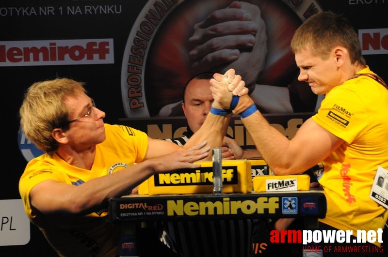 Nemiroff 2008 - Day 1 - Left hand # Siłowanie na ręce # Armwrestling # Armpower.net