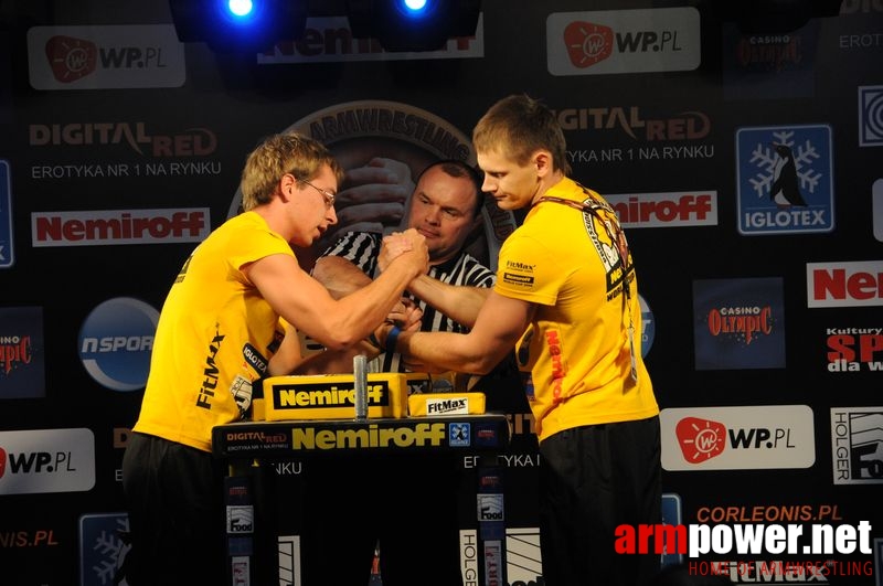 Nemiroff 2008 - Day 1 - Left hand # Siłowanie na ręce # Armwrestling # Armpower.net