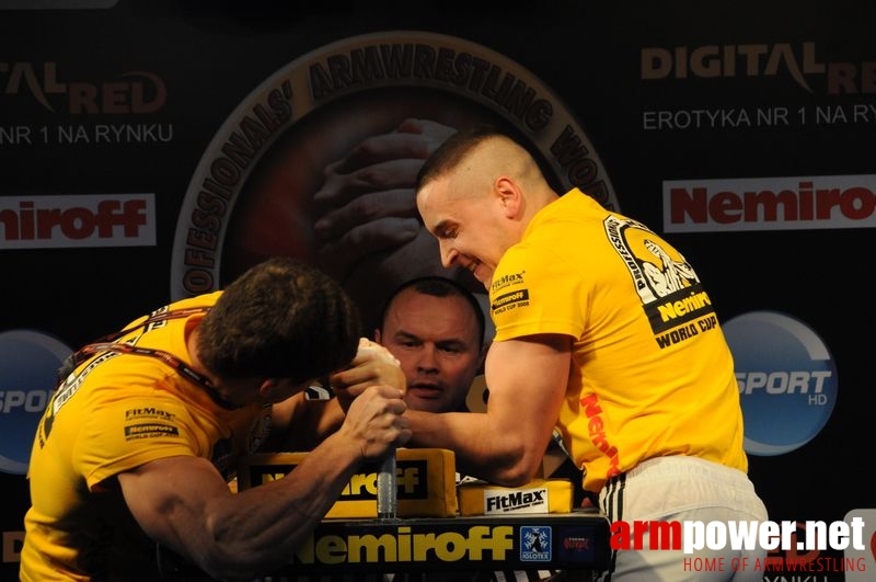 Nemiroff 2008 - Day 1 - Left hand # Siłowanie na ręce # Armwrestling # Armpower.net