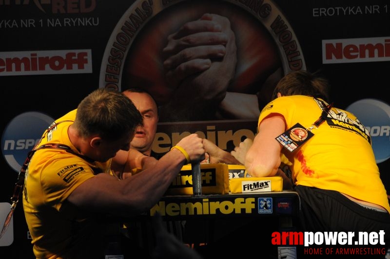 Nemiroff 2008 - Day 1 - Left hand # Siłowanie na ręce # Armwrestling # Armpower.net