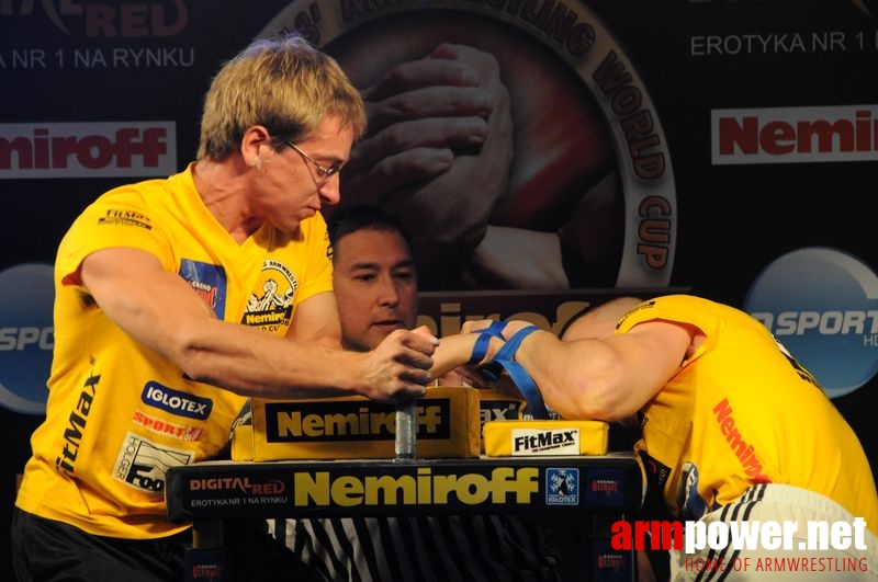 Nemiroff 2008 - Day 1 - Left hand # Armwrestling # Armpower.net