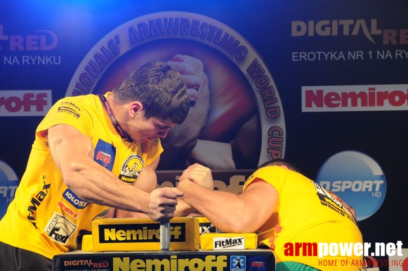 Nemiroff 2008 - Day 1 - Left hand # Siłowanie na ręce # Armwrestling # Armpower.net