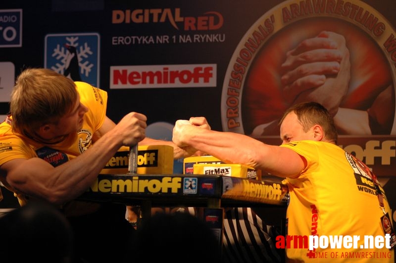 Nemiroff 2008 - Day 1 - Left hand # Siłowanie na ręce # Armwrestling # Armpower.net