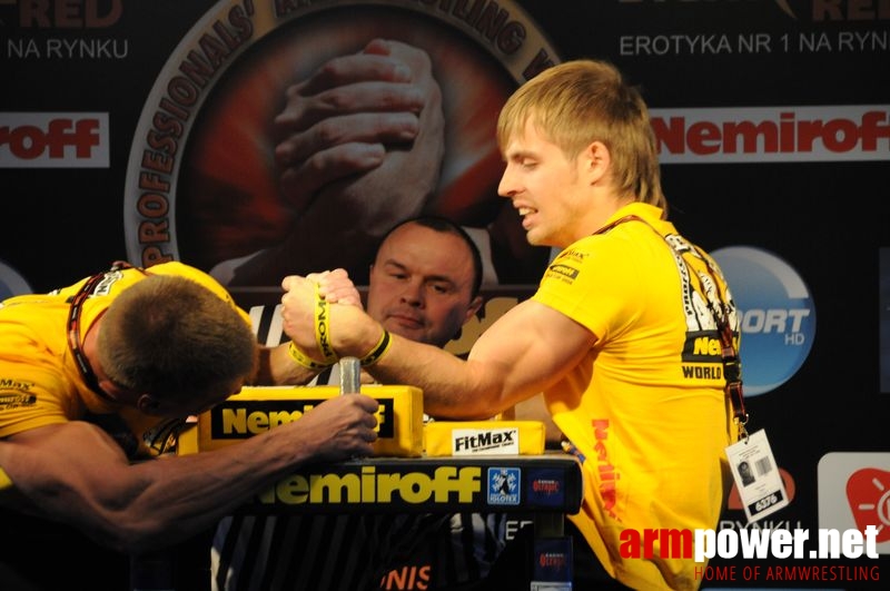 Nemiroff 2008 - Day 1 - Left hand # Armwrestling # Armpower.net