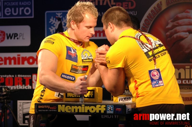 Nemiroff 2008 - Day 1 - Left hand # Siłowanie na ręce # Armwrestling # Armpower.net