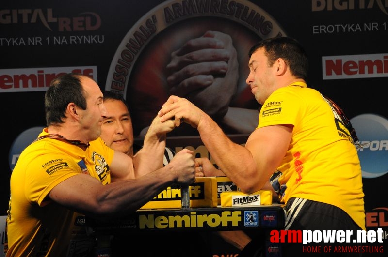 Nemiroff 2008 - Day 1 - Left hand # Siłowanie na ręce # Armwrestling # Armpower.net