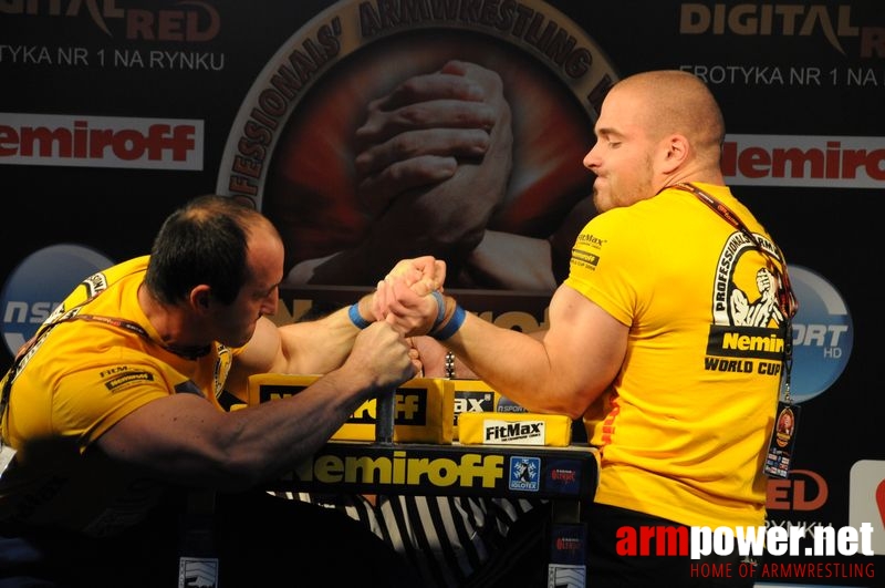 Nemiroff 2008 - Day 1 - Left hand # Siłowanie na ręce # Armwrestling # Armpower.net