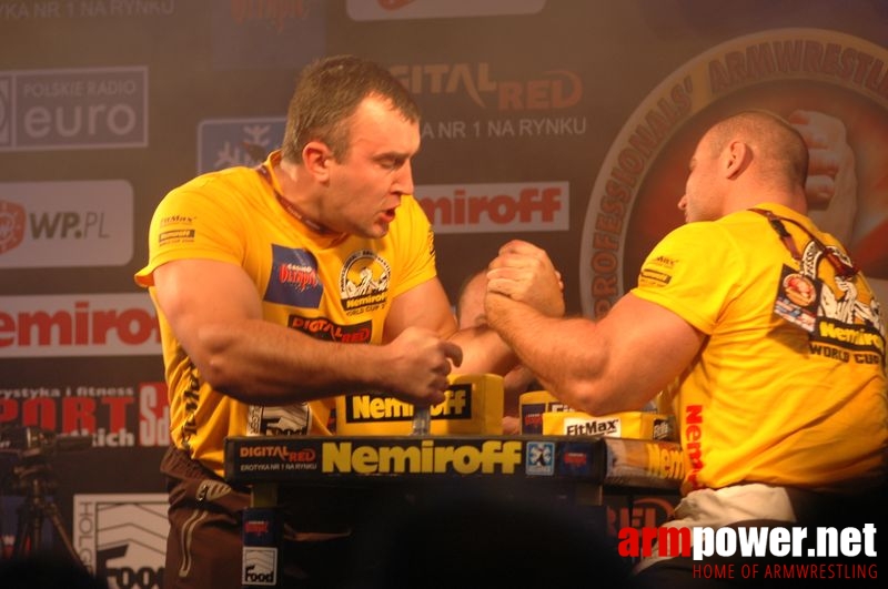 Nemiroff 2008 - Day 1 - Left hand # Siłowanie na ręce # Armwrestling # Armpower.net