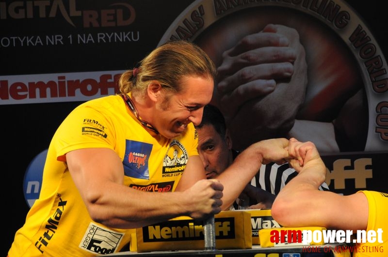 Nemiroff 2008 - Day 1 - Left hand # Siłowanie na ręce # Armwrestling # Armpower.net