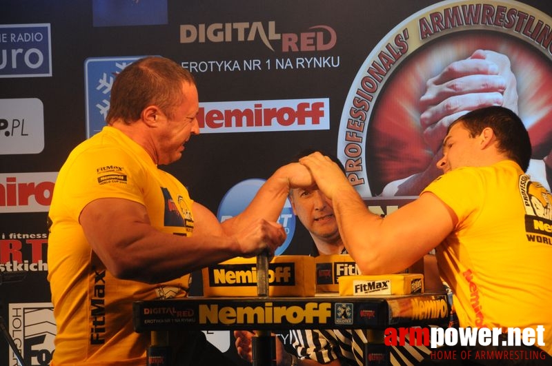 Nemiroff 2008 - Day 1 - Left hand # Siłowanie na ręce # Armwrestling # Armpower.net